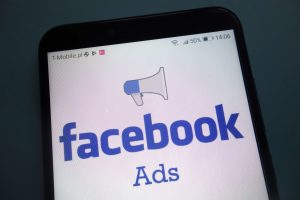 О процессах обучения алгоритма Facebook Ads
